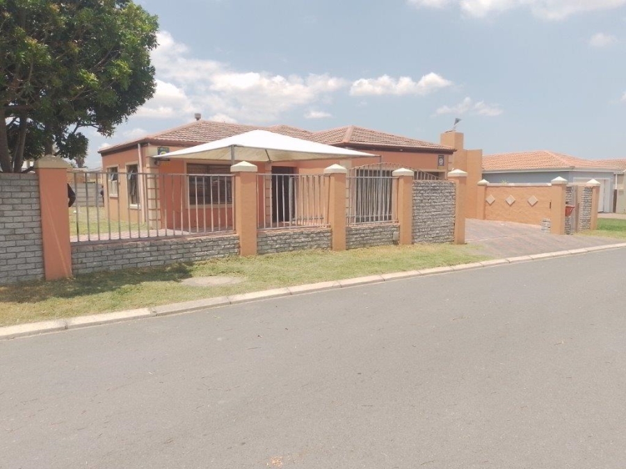 To Let 3 Bedroom Property for Rent in Hunters Creek Western Cape